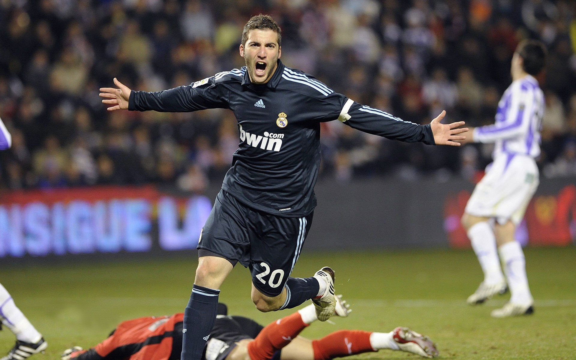 法甲球队通过视频情境语义理解提升战术执行一致性,法甲集锦