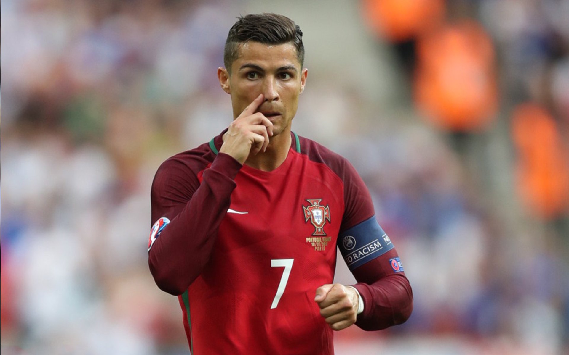 青年才俊在海外联赛锻炼后回归国家队表现亮眼